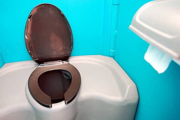 Best Porta potty rental near me  in Dunthpe, OR