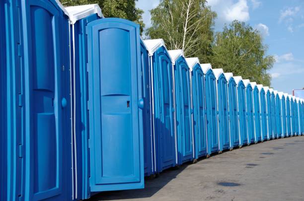 Porta potty delivery and setup in Dunthorpe, OR